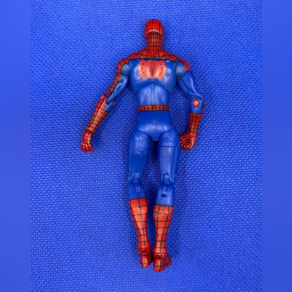 Marvel Spider-Man Action Figure 2010 - Picture 2 of 7